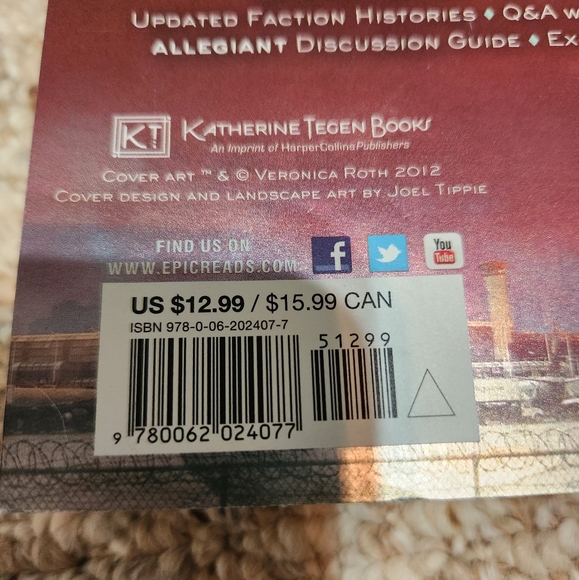 Allegiant Paperback - Picture 6 of 8